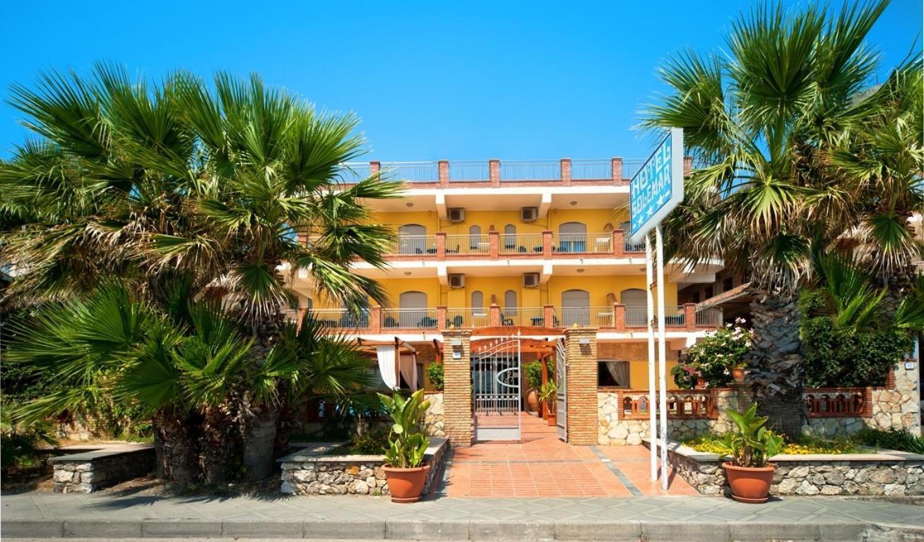 Hotel Solemar SantʼAlessio Siculo Exterior foto